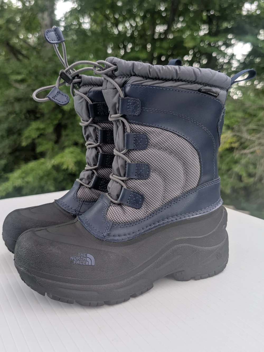The North Face  Youth Alpenglow IV Kids Navy and Gray Insulated Snow Boots 2